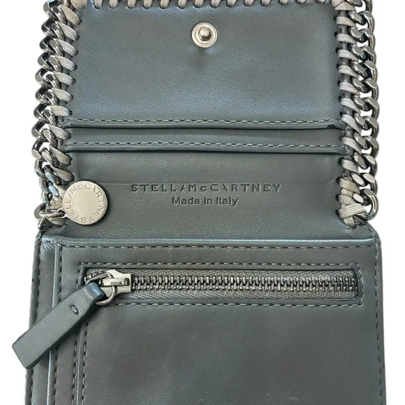 Stella McCartney Falabella small flap wallet in grey faux leather - Picture 4 of 8